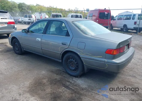 2001 Toyota Camry Le from USA, damaged, VIN 4T1BG22K01U070375